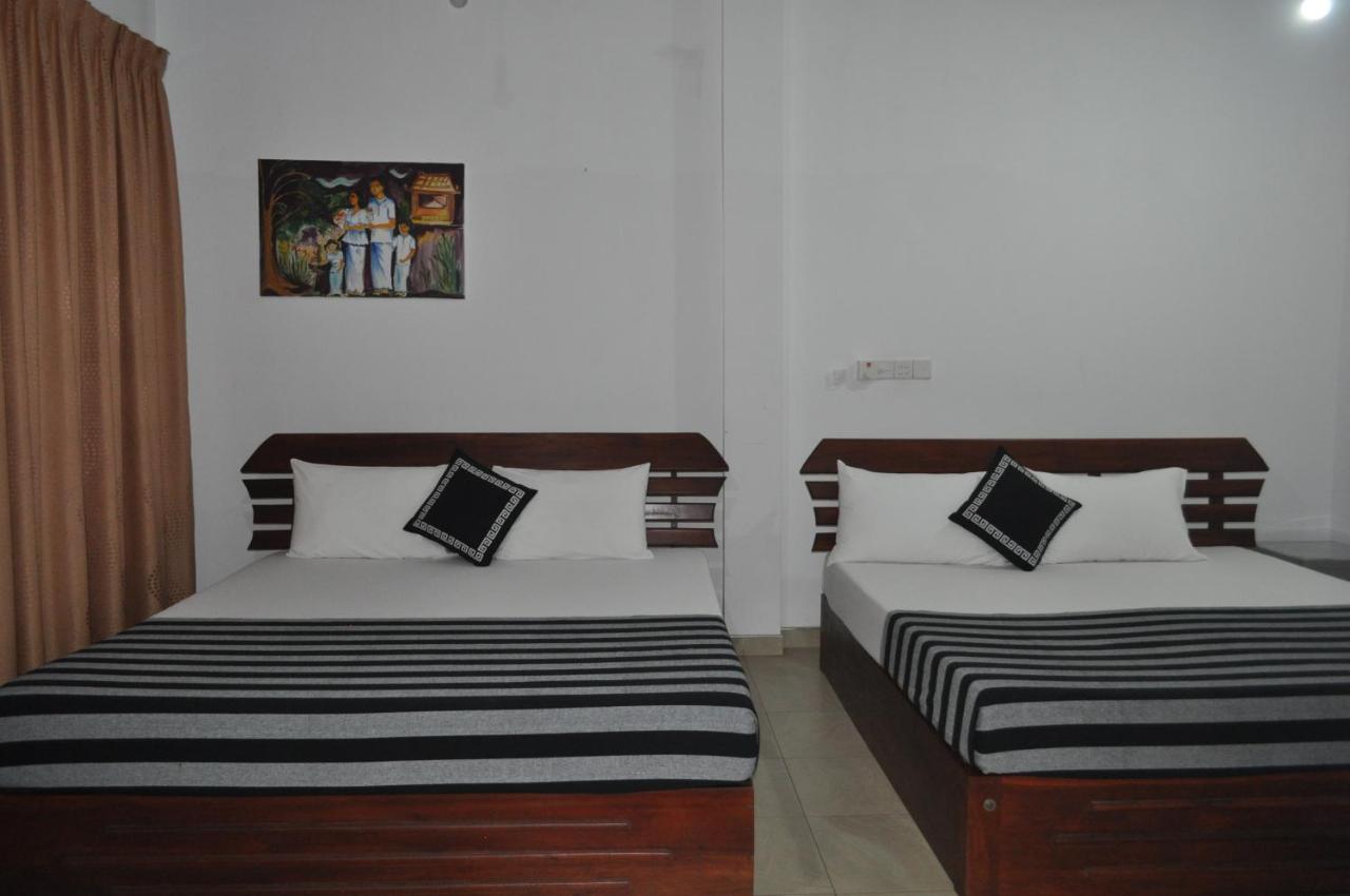 Why Not Palace Anuradhapura Exterior photo