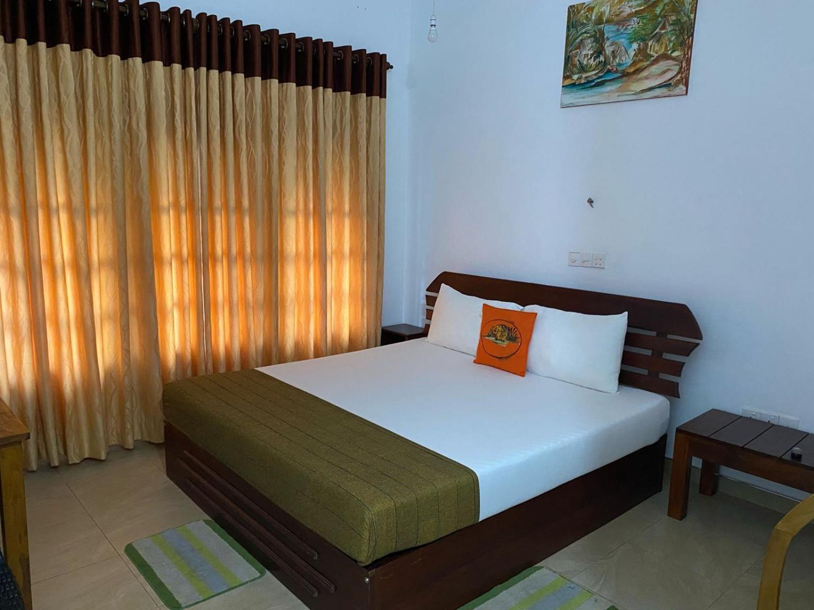 Why Not Palace Anuradhapura Exterior photo
