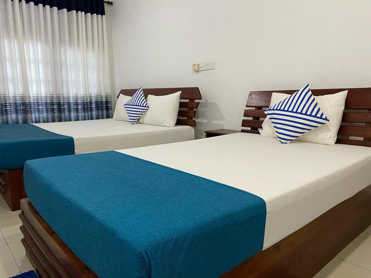 Why Not Palace Anuradhapura Exterior photo