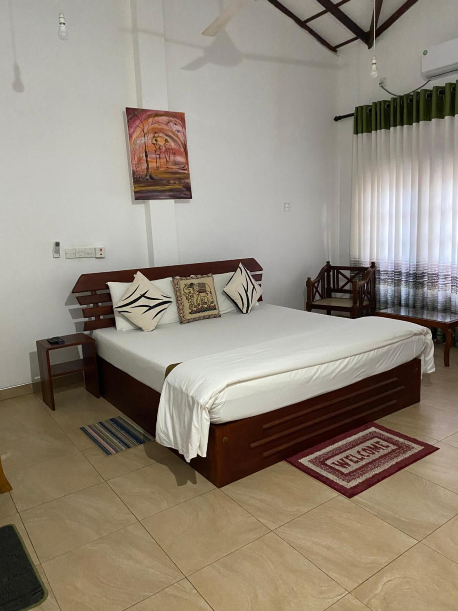 Why Not Palace Anuradhapura Exterior photo