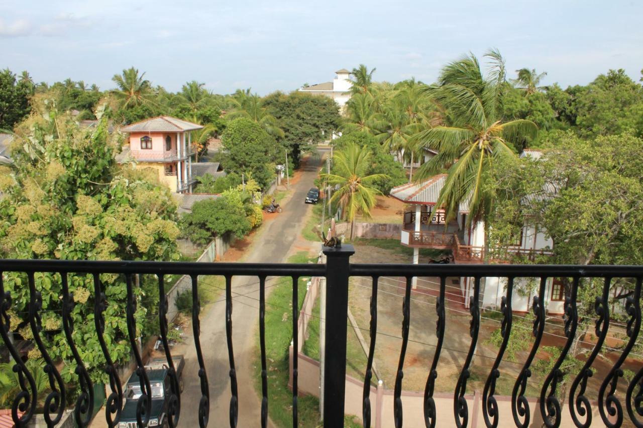 Why Not Palace Anuradhapura Exterior photo