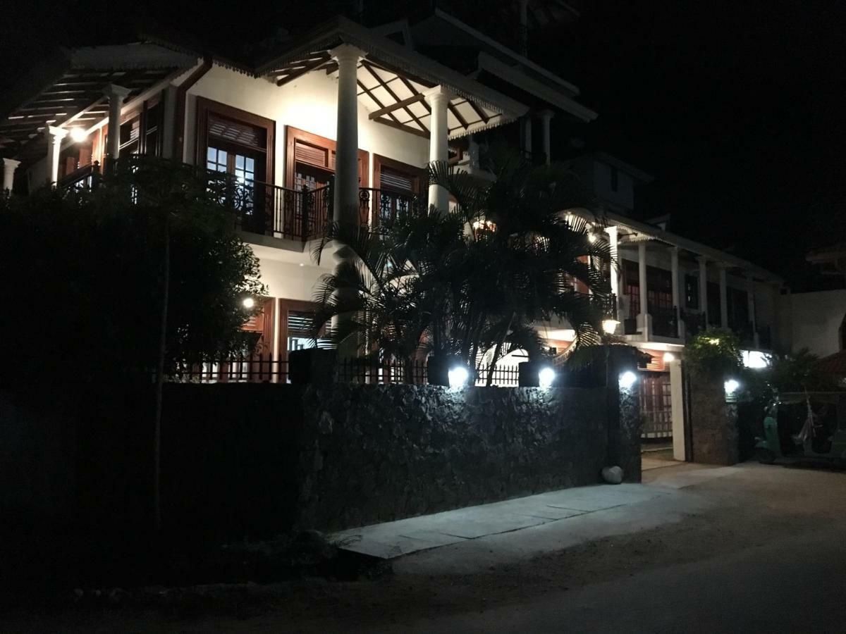 Why Not Palace Anuradhapura Exterior photo