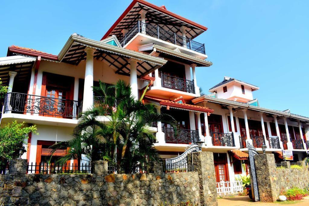 Why Not Palace Anuradhapura Exterior photo